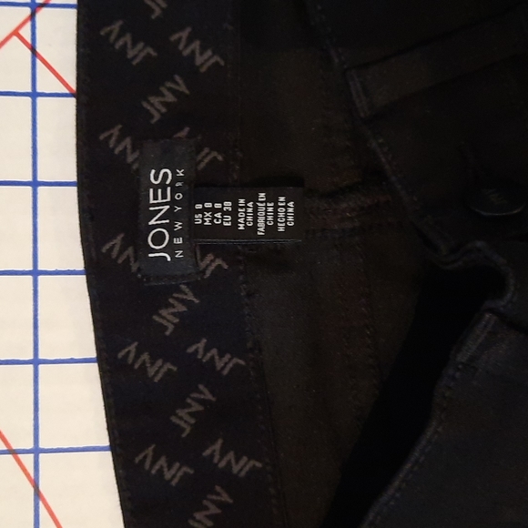 👑 3/$30  Jones New York Slim/Straight Leg Jeans - Picture 4 of 6
